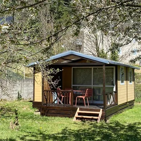 Camping Confort - Terrasse - 5 Personnes - Api-1-52-1948 Vebron